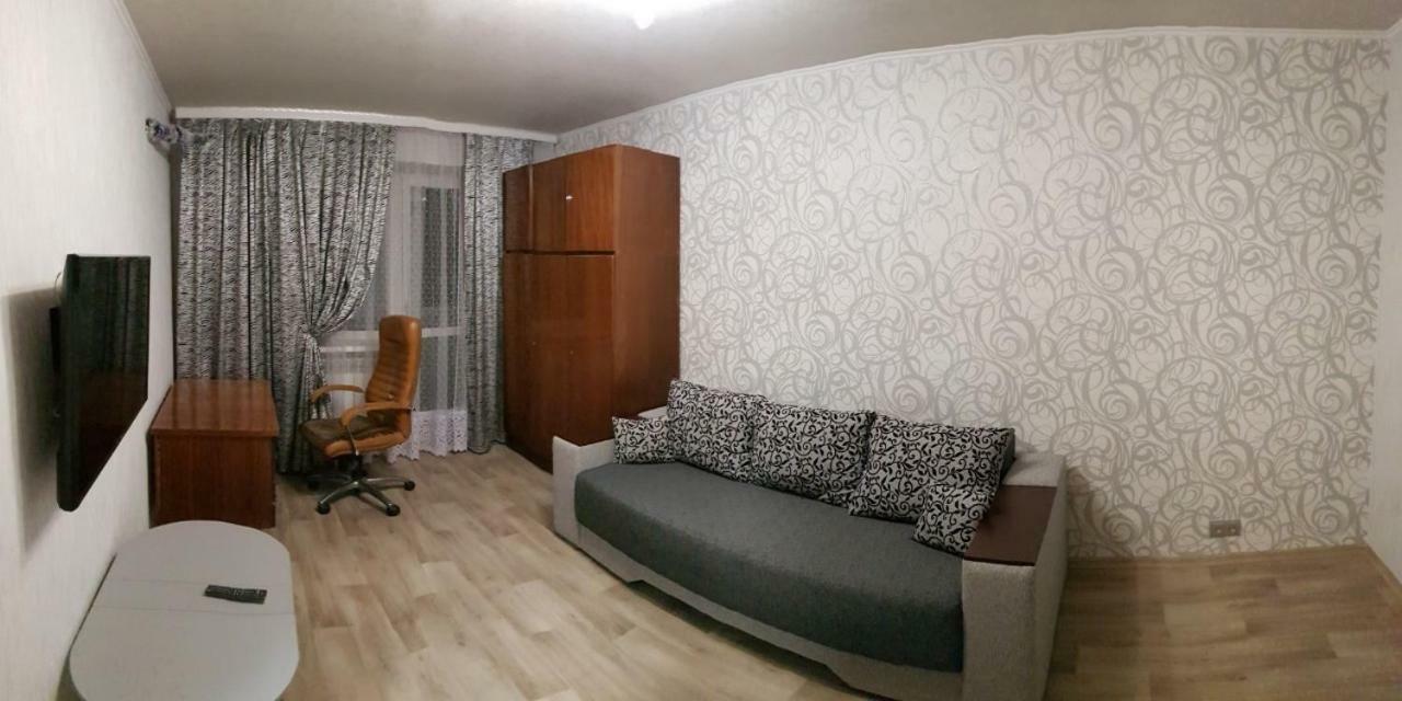 Сozy Appartment Near Metro Station "23 Avgusta" ハルキウ エクステリア 写真